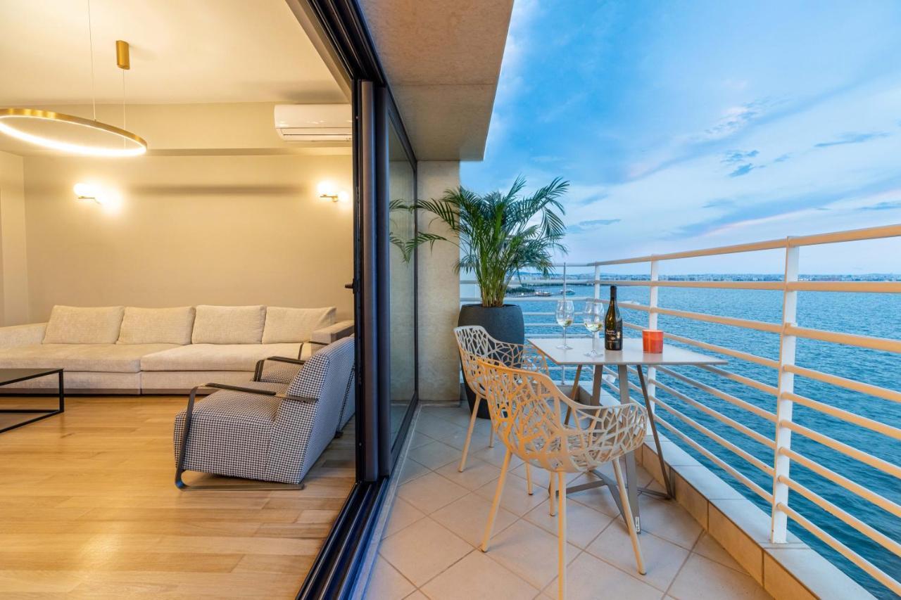 Iconic Salonica Suite Seafront Extérieur photo